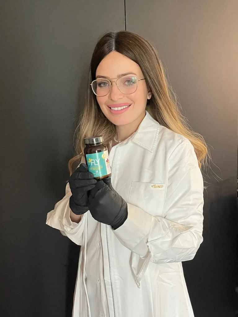 מזל כהן עם פרוביוטיקה פליי שפיתחה - כיצד לרדת במשקל